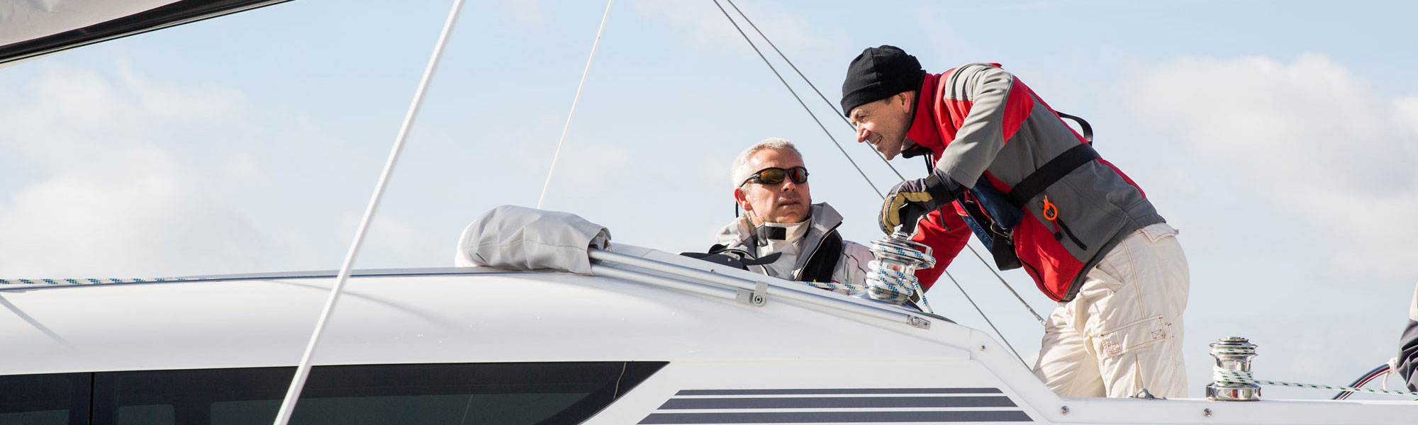 Sail training on Dragonfly 32 trimaran