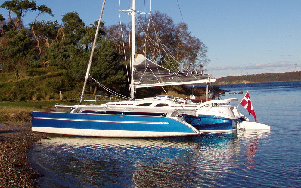 Dragonfly 35 at the beach