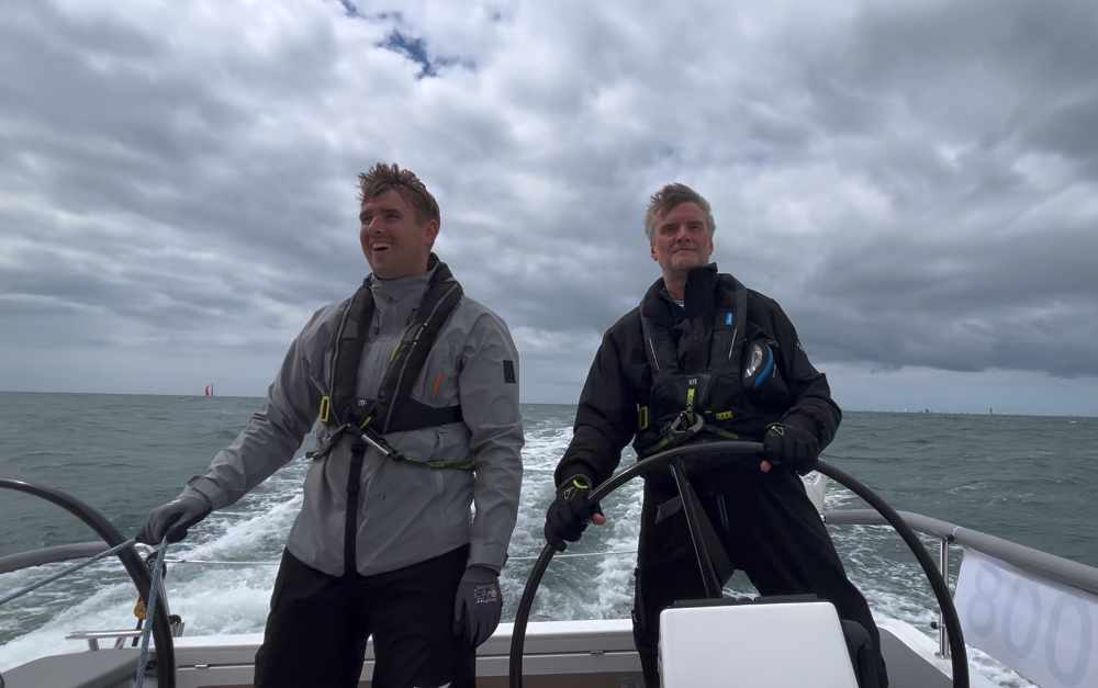 Peter Quorning racing Dragonfly 40