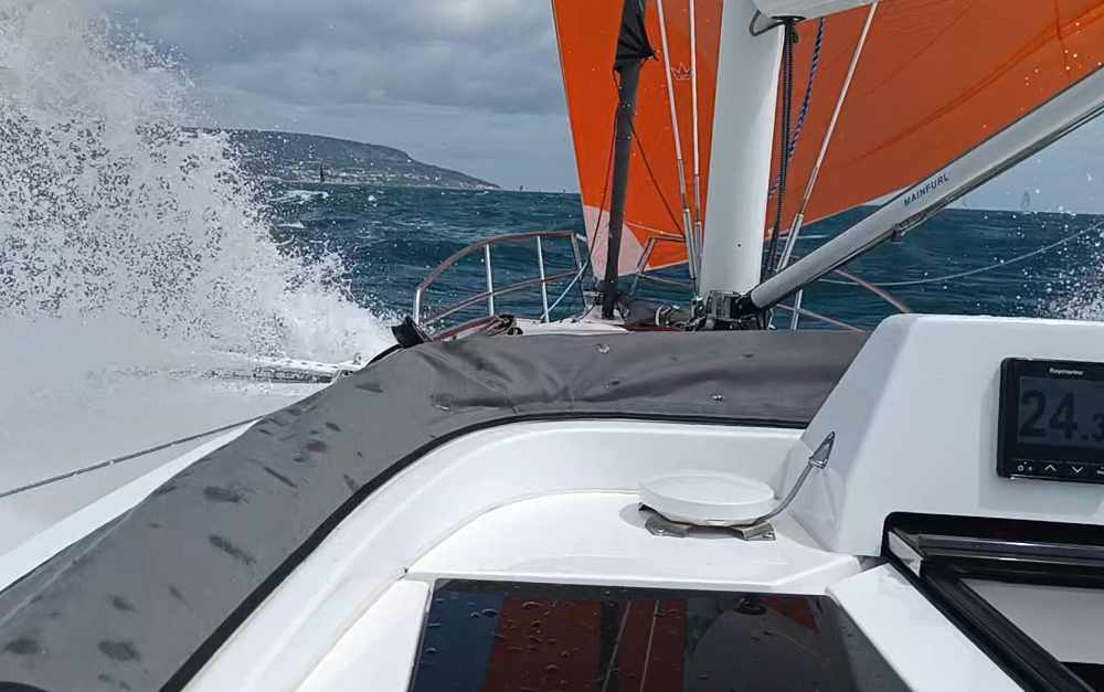 Dragonfly 40 racing Round the Island 2023 in big breeze